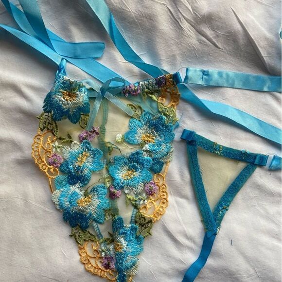 new, blue lace bra and thong set and ribbons to close - Picture 13 of 16